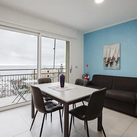 Pietra Azzurra Apartment